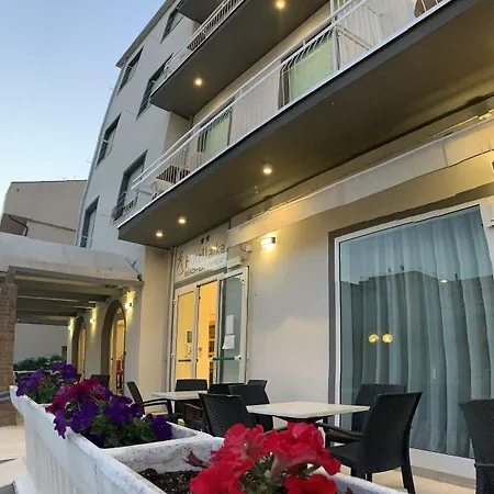 酒店 莱卡酒店 2*